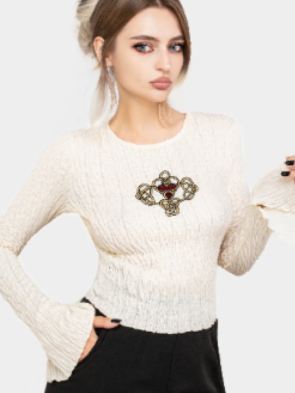 Disturbia heart knot top